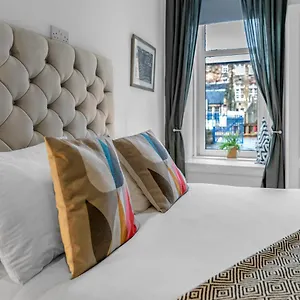 Cheerful - Jamson Pl 3 Bed Apartment Edinburgh